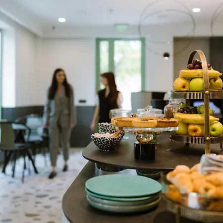 Hotel Luna 4*